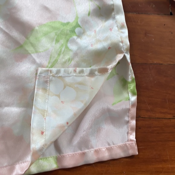 Oscar de la Renta Pink Label Pajama set - Picture 9 of 16